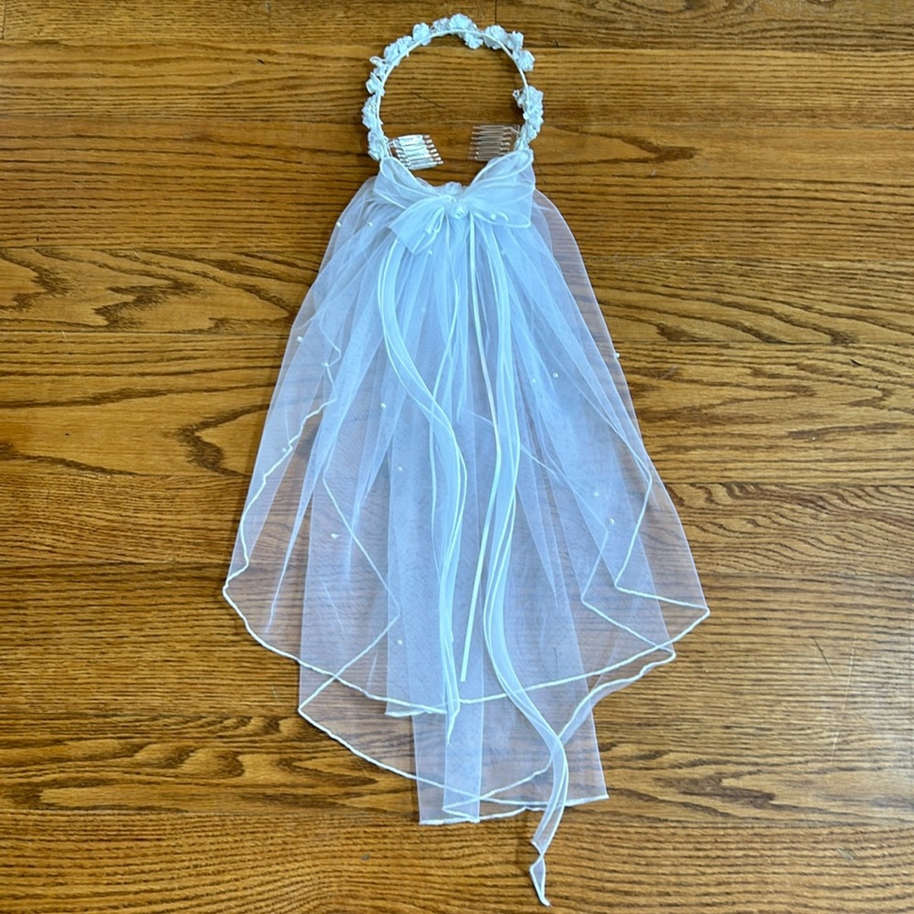 Elegant First Communion Veil!